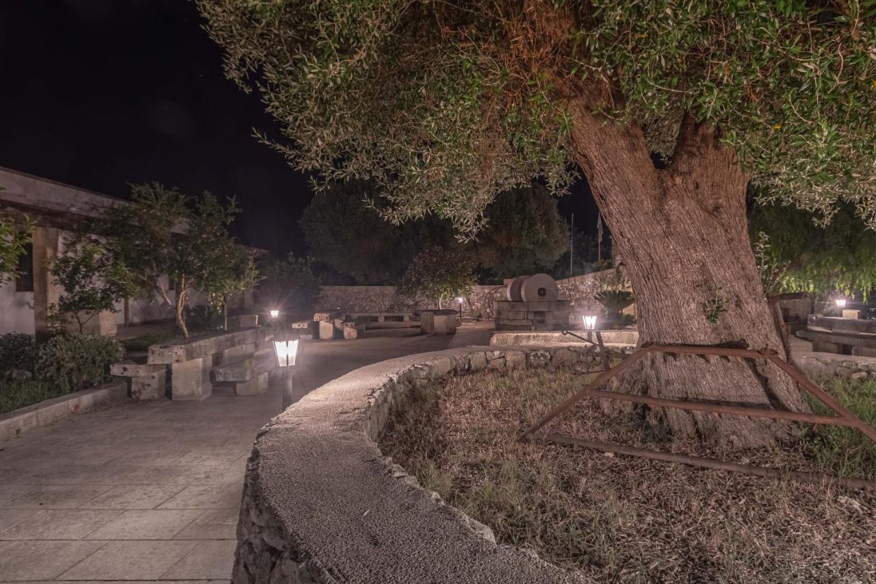 Masseria Cinti Bagnolo del Salento ภายนอก รูปภาพ